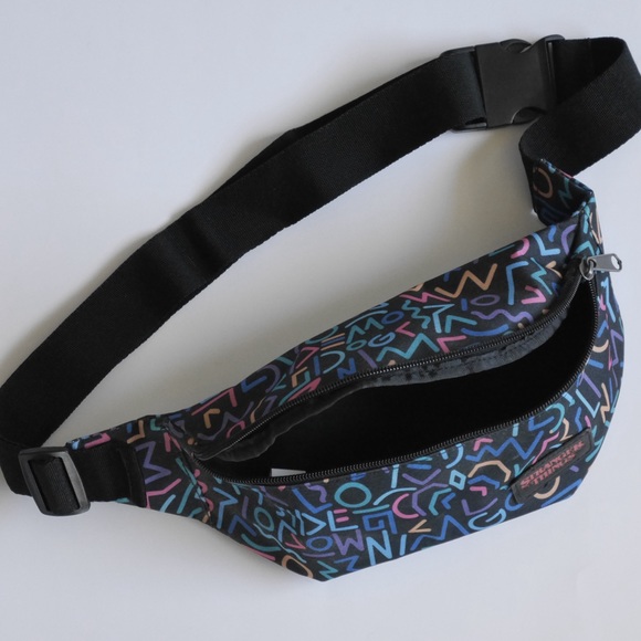 Stranger Things waist bag - Picture 2 of 4